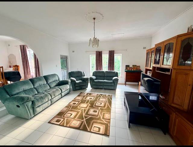 4 BEDROOM HOUSE FOR SALE IN RESERVOIR HILLS